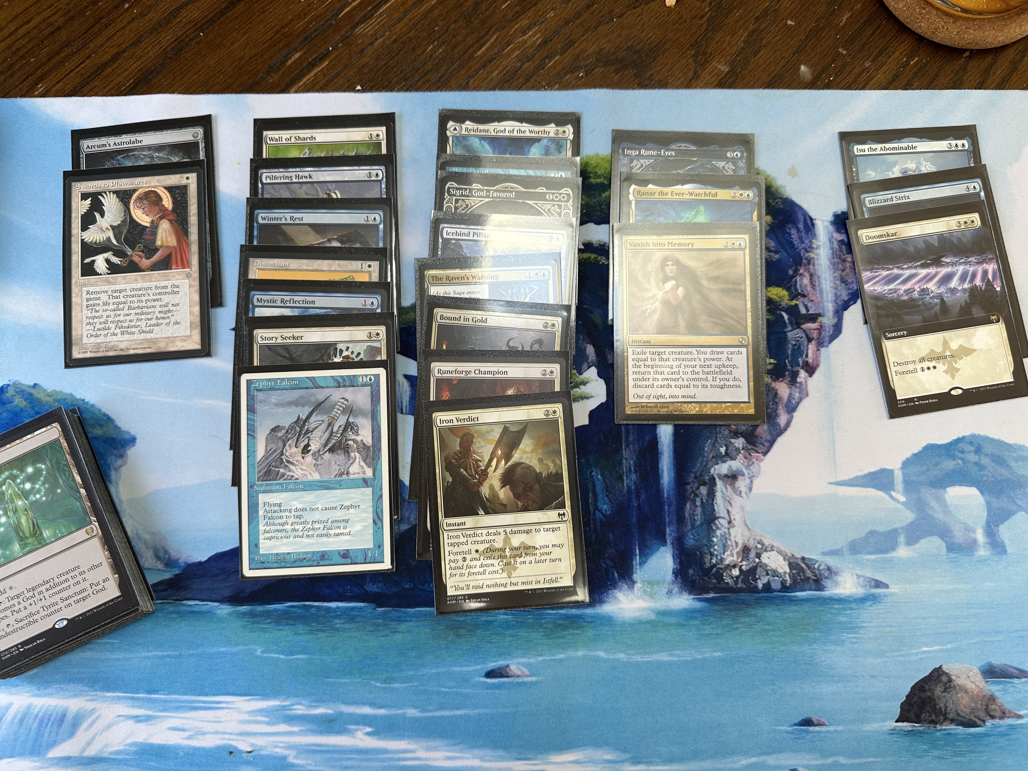 White-Blue Flyers and Evasion deck laid out on the table